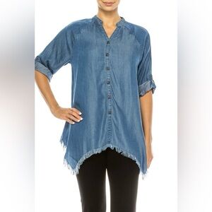 Hester and Orchard women’s size Medium Tencel Button Split Neck raw hem Top